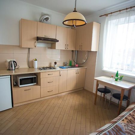 Like Home On Zaliznychna Ivano-Frankivsk Eksteriør bilde
