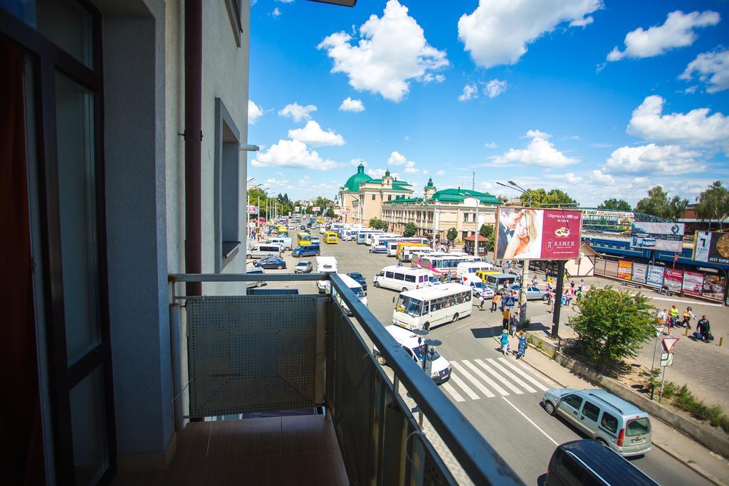 Like Home On Zaliznychna Ivano-Frankivsk Eksteriør bilde
